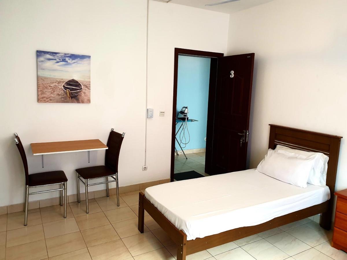 Guest House Mangui Baxu Rooms & Apartment Tarrafal  Exteriér fotografie