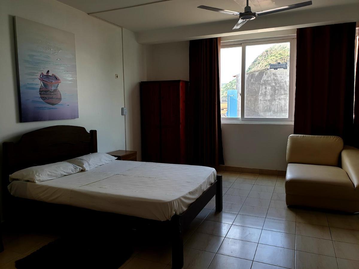 Guest House Mangui Baxu Rooms & Apartment Tarrafal  Exteriér fotografie
