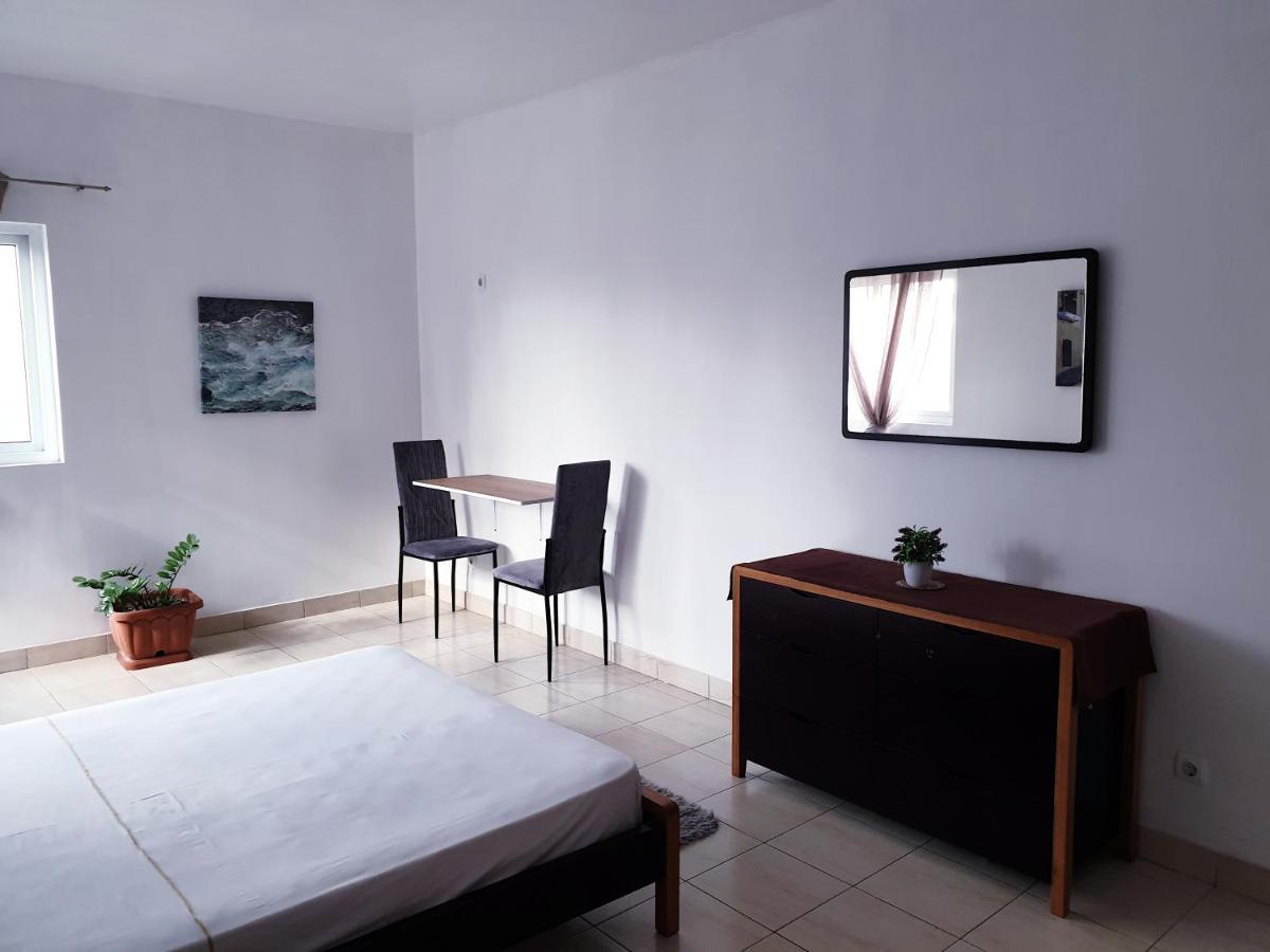 Guest House Mangui Baxu Rooms & Apartment Tarrafal  Exteriér fotografie