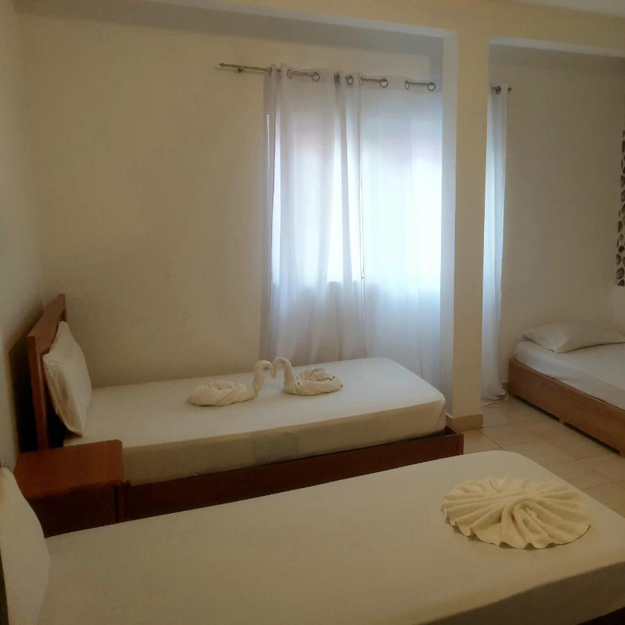 Guest House Mangui Baxu Rooms & Apartment Tarrafal  Exteriér fotografie